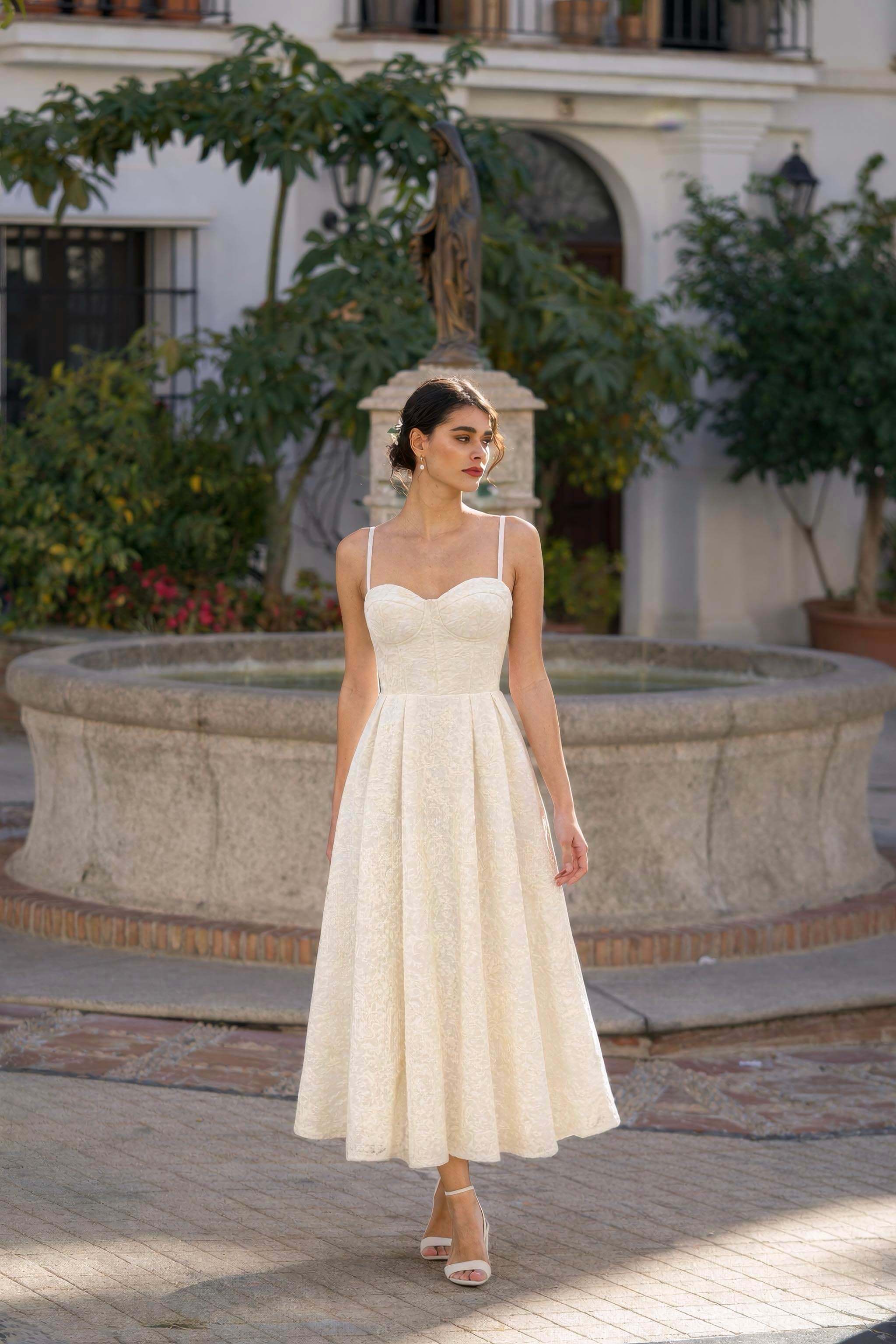 Isla Lace Dress - Image 4