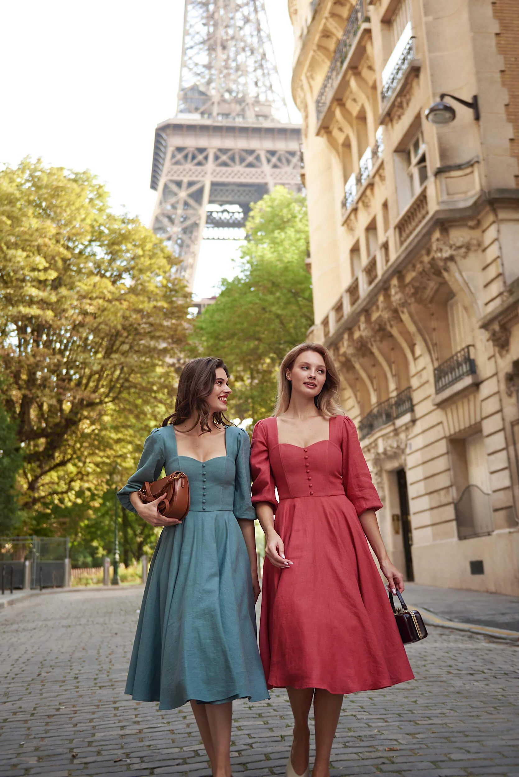 Bardetta Linen Dress - Image 4