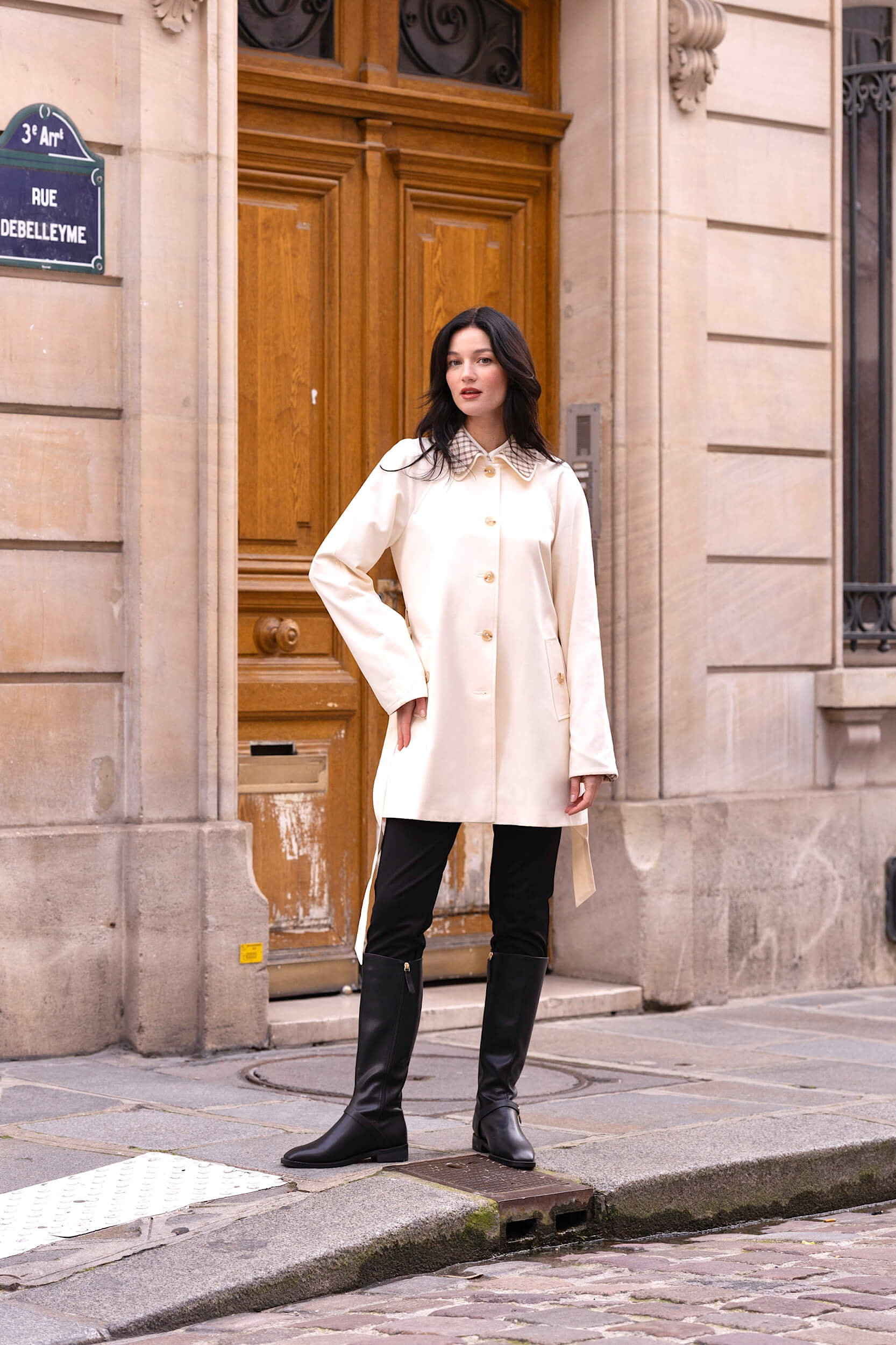 Charlie Short Trenchcoat - Image 17